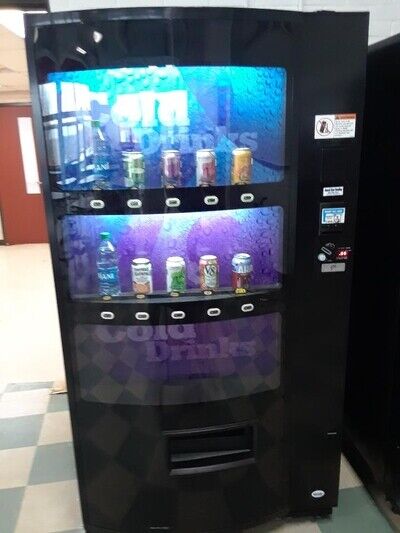 Vendo 721 V21 Beverage Vending Machine. Pickup Only!