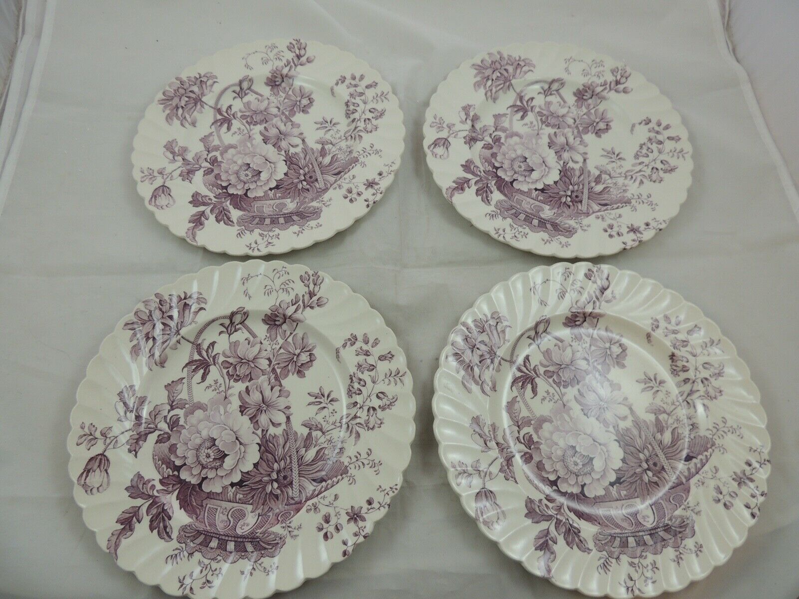 Royal Staffordshire Clarice Cliff Charlotte Lavender Dinner Plates - Lot Of 4