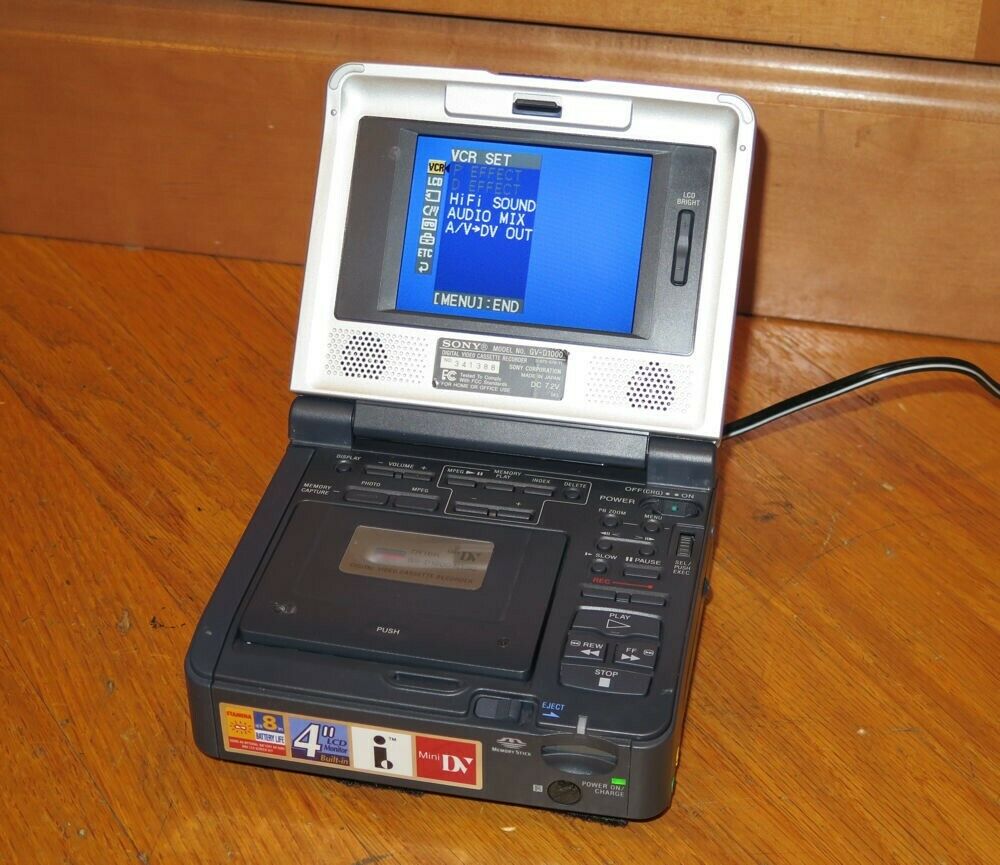 Sony Gv-d1000 Ntsc Minidv Digital Video Walkman Player Recorder